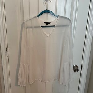 White Banana Republic blouse